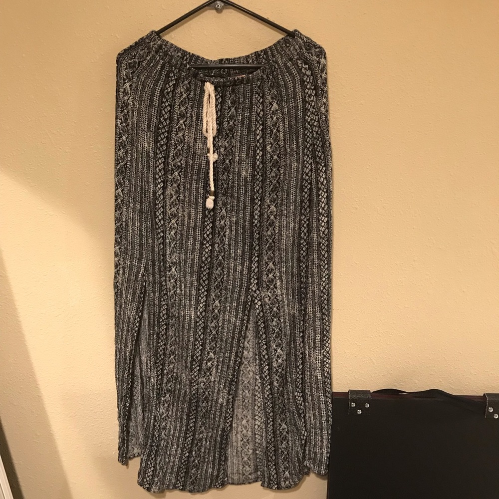 Mossimo black and white boho long flowy skirt